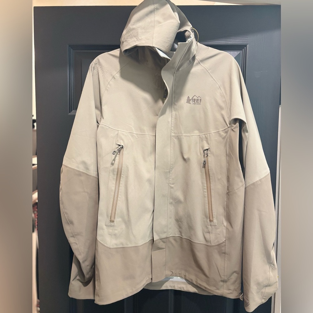 REI Co-op Talusphere Men’s Rain Jacket Running Jacket Hiking Outdoor Khaki S
